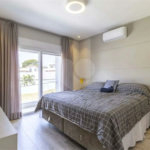 Casa à venda com 4 suítes no condomínio Granville, Atibaia - SP