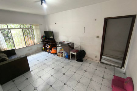 Casa à venda com 5 quartos, sendo 2 suítes, em Jardim Umarizal, São Paulo, SP
