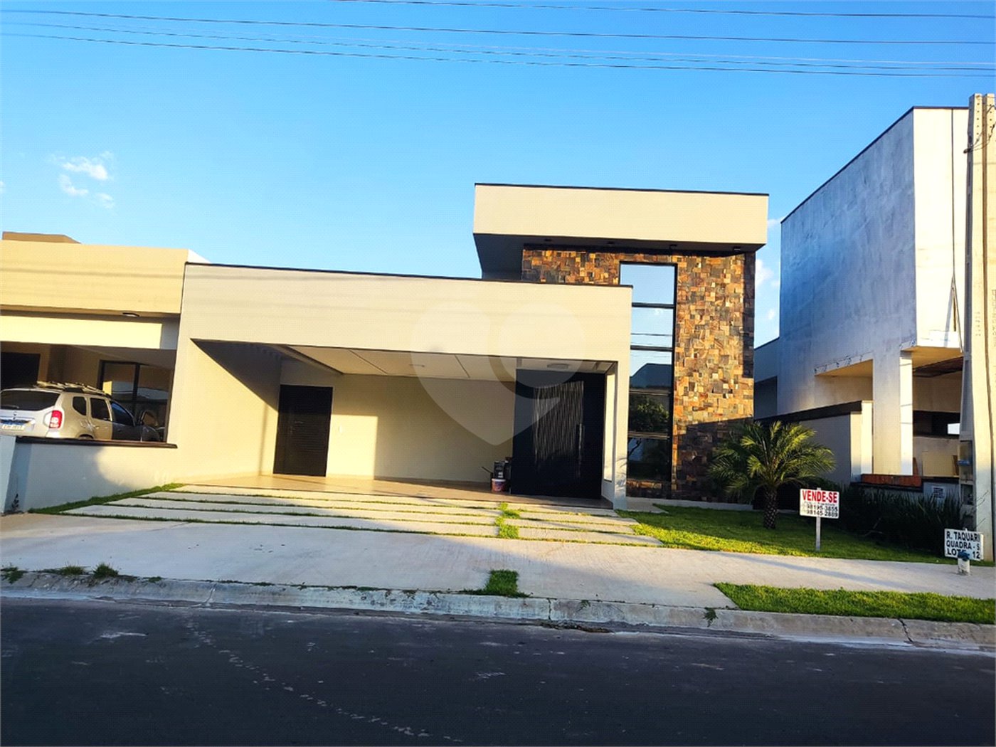 Casa à venda ou para alugar com 3 suítes no condomínio Lagos D'icaraí, Salto - SP