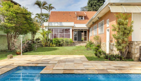 Casa Térrea à venda com 3 quartos, sendo 1 suíte,  em Interlagos, São Paulo, SP