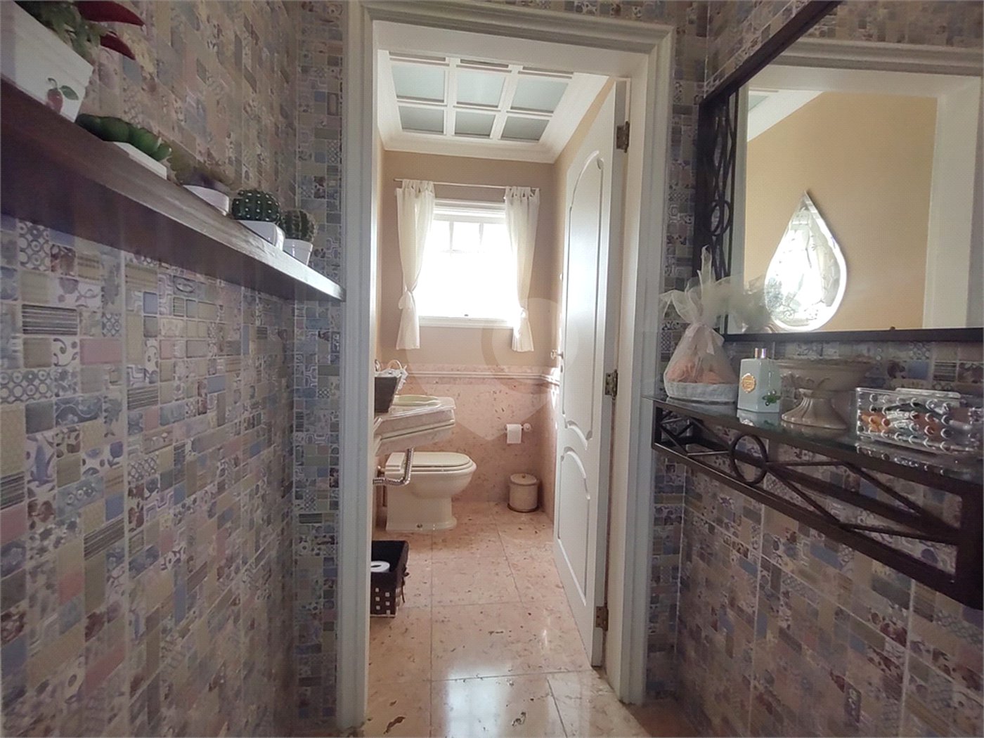 Sobrado à venda com 4 quartos, sendo 2 suítes, em Interlagos, São Paulo, SP