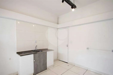 Apartamento à venda com 3 quartos, sendo 1 suíte, em Pinheiros, São Paulo, SP