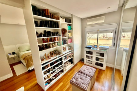Casa à venda com 3 suítes no condomínio Villaggio Della Hípica, São Paulo - SP