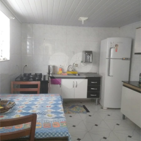 Sobrado à venda com 3 quartos em Vila Nivi, São Paulo, SP