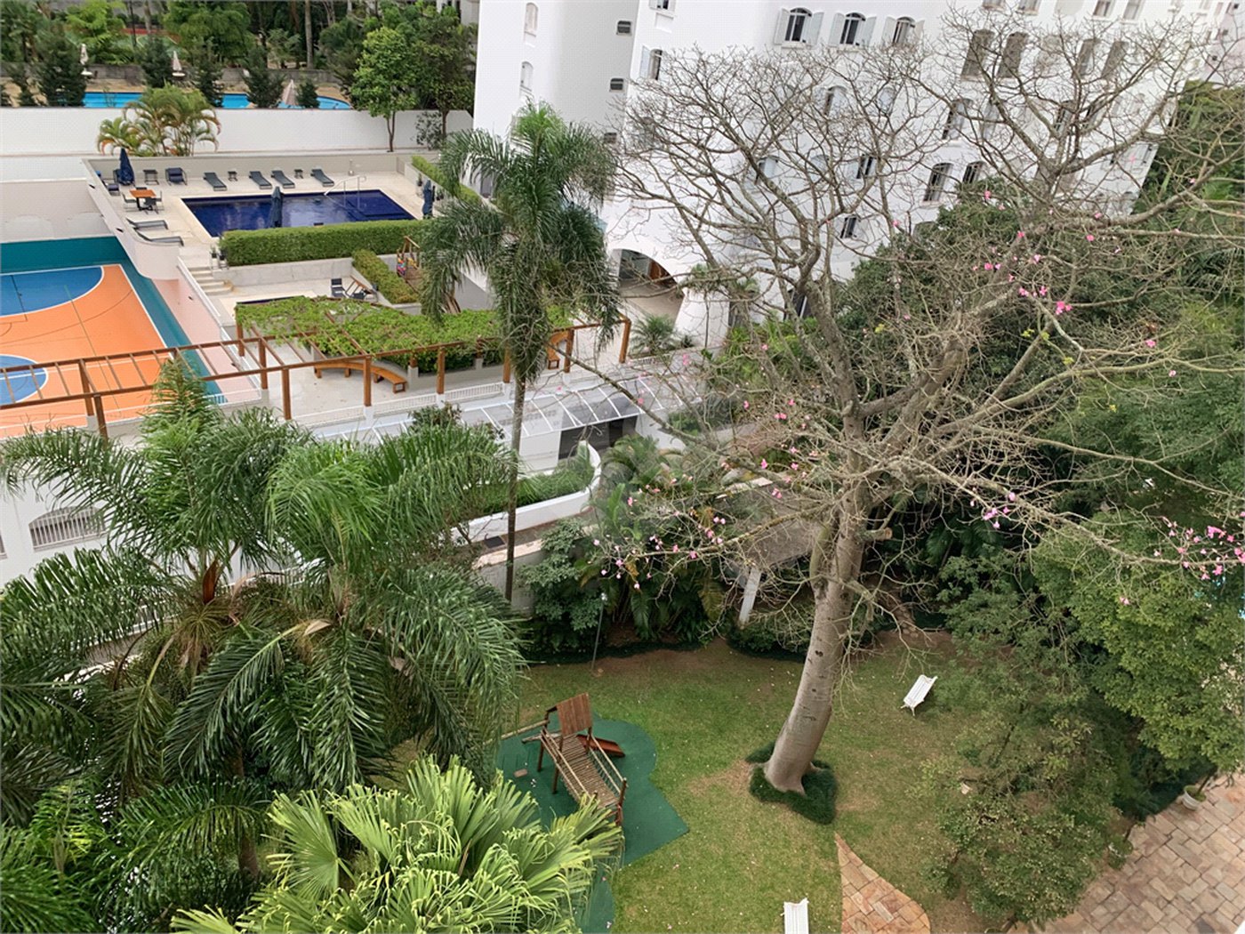 Apartamento à venda com 3 quartos, sendo 1 suíte,  em Jardim Marajoara, São Paulo, SP