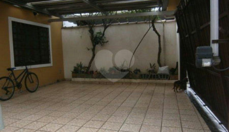 Sobrado à venda com 3 quartos, sendo 1 suíte,  em Santa Teresinha, São Paulo, SP