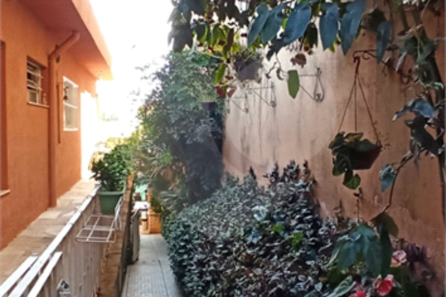 Casa Térrea à venda com 3 quartos, sendo 2 suítes, em Vila Irmãos Arnoni, São Paulo, SP