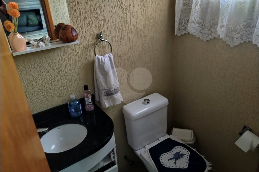 Casa à venda com 3 quartos, sendo 1 suíte, no condomínio Piemonte - Angelo Bortolo, São Paulo - SP