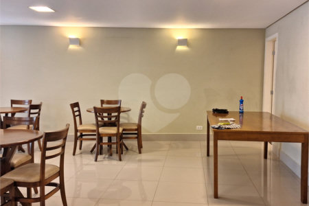 Apartamento à venda com 3 quartos, sendo 1 suíte, em Vila Paulicéia, São Paulo, SP