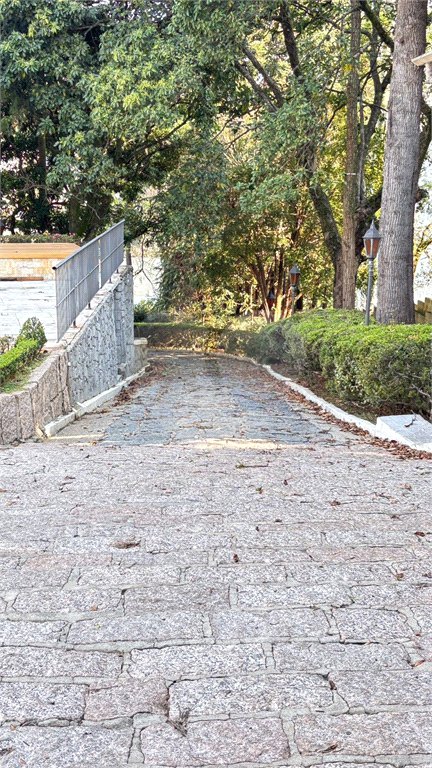 Sobrado à venda ou para alugar com 15 quartos em Tremembé, São Paulo, SP
