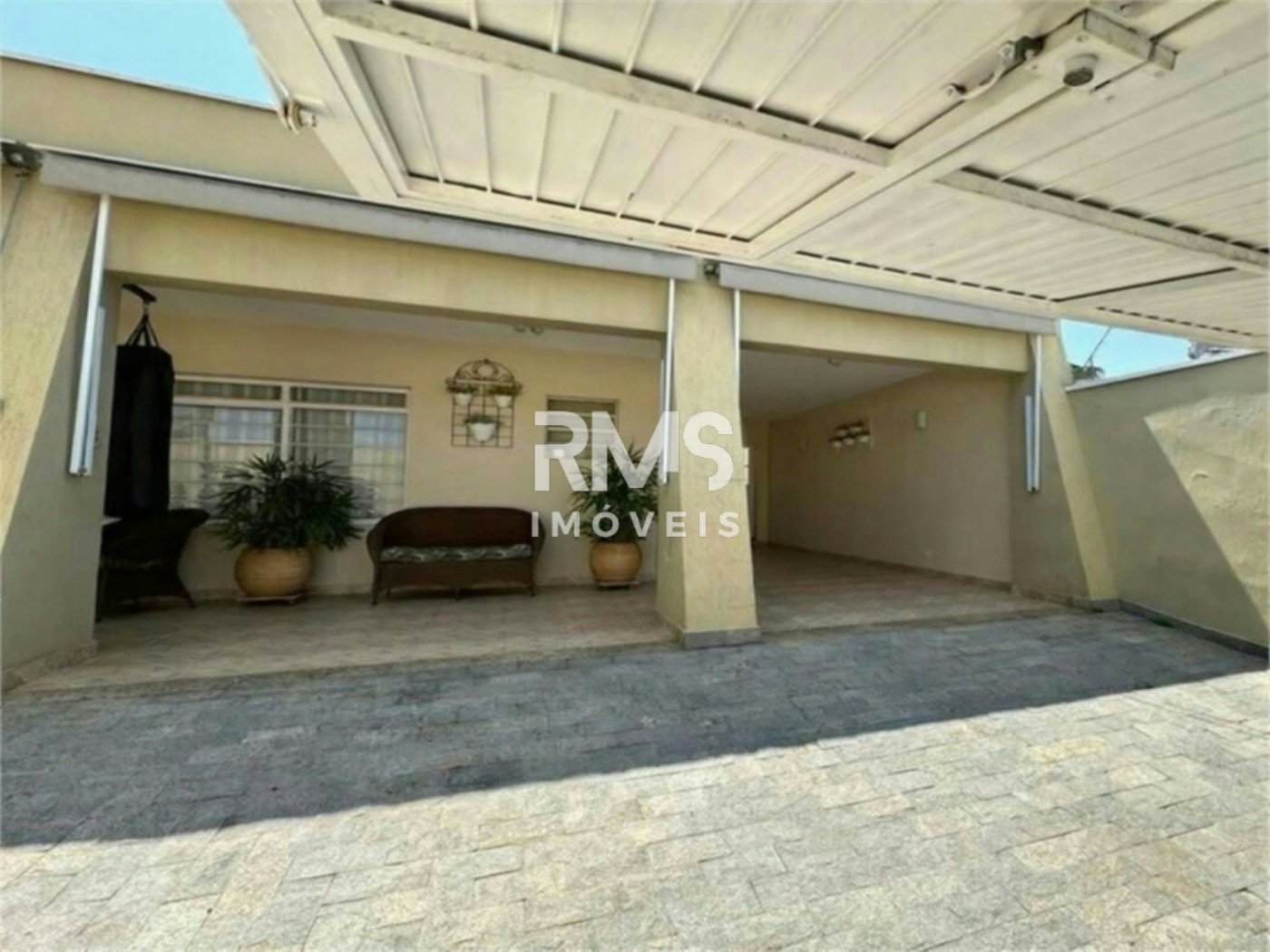 Casa à venda com 4 quartos, sendo 1 suíte,  no Brasil, Itu, SP