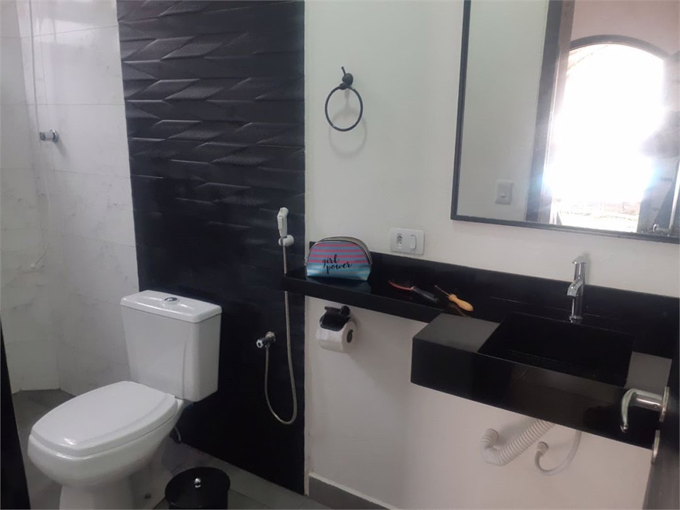 Casa com 4 dormitórios à venda, 180 m² por R$ 650.000,00 - Jardim Virginia - Guarujá/SP