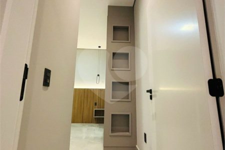 Casa à venda com 3 quartos, sendo 1 suíte, no condomínio Vila Ytu, Indaiatuba - SP