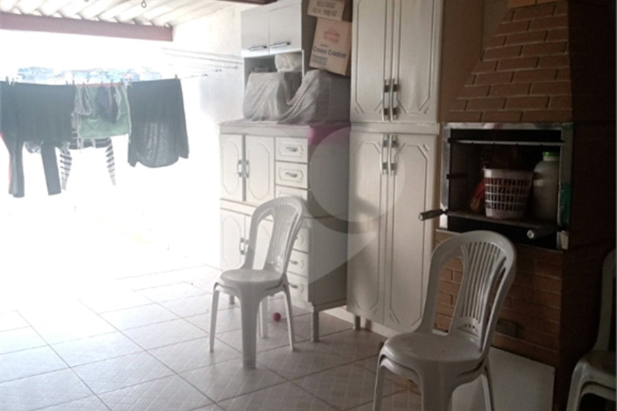 Sobrado à venda com 6 quartos em Horto, São Paulo, SP