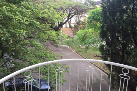 Casa à venda com 4 quartos, sendo 2 suítes, no condomínio Residencial Morumbi, São Paulo - SP