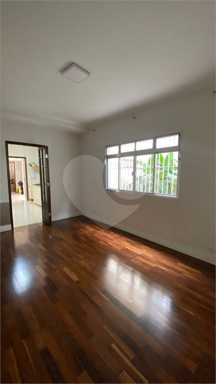 Sobrado à venda com 3 quartos, sendo 2 suítes,  em Jardim Brasil (zona Sul), São Paulo, SP
