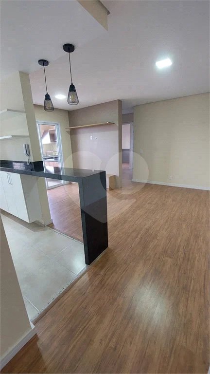 Apartamento para alugar com 2 quartos, sendo 1 suíte, em Aparecidinha, Sorocaba, SP
