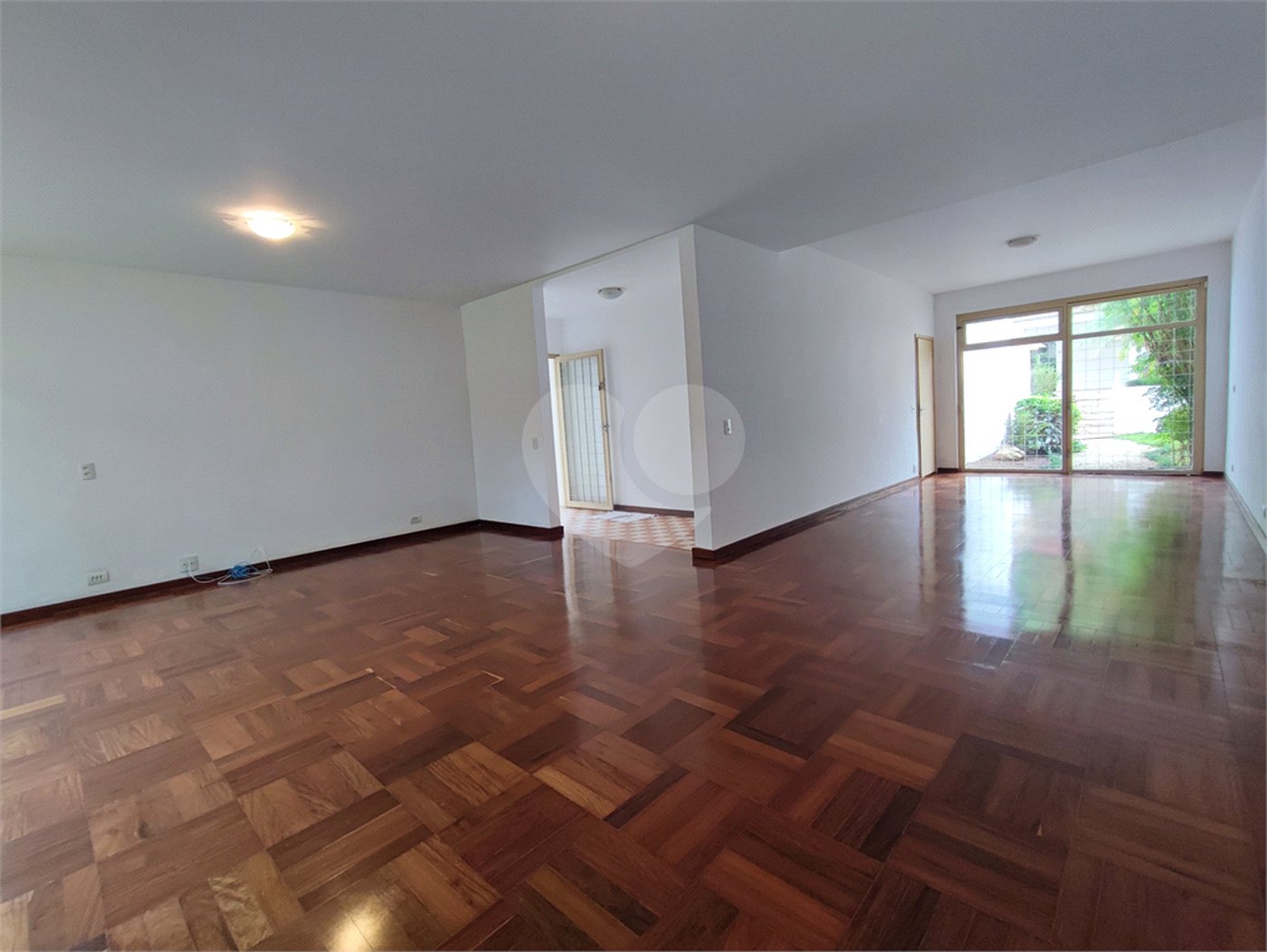 Casa para alugar com 4 quartos, sendo 2 suítes, no condomínio Comendador Elias Zarzur, São Paulo - SP