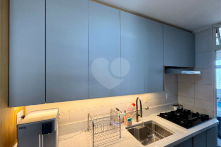 Apartamento à venda com 3 quartos, sendo 1 suíte, em Jardim Marajoara, São Paulo, SP