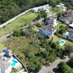 Terreno à venda no condomínio Suíça da Cantareira, Mairiporã - SP