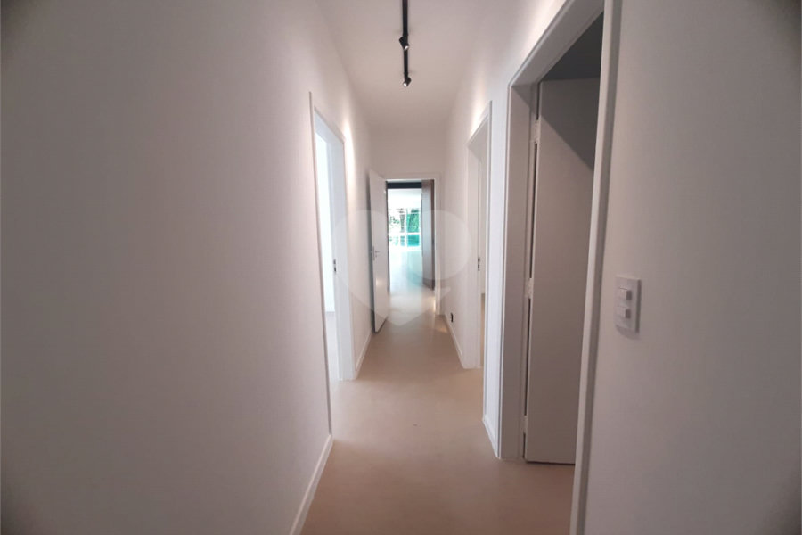 Casa Térrea à venda ou para alugar com 4 suítes em Jardim São Bento, São Paulo, SP