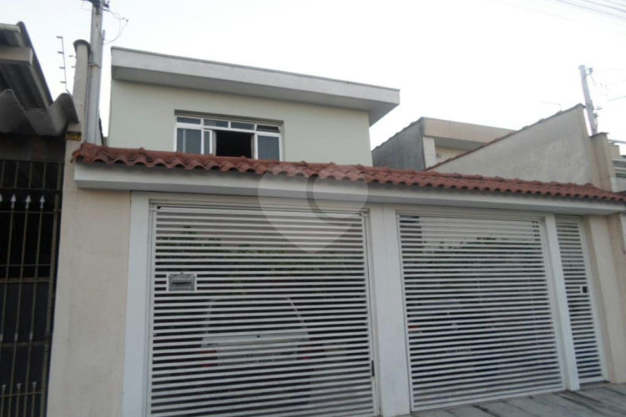 Sobrado à venda com 3 quartos, sendo 1 suíte, em Tremembé, São Paulo, SP