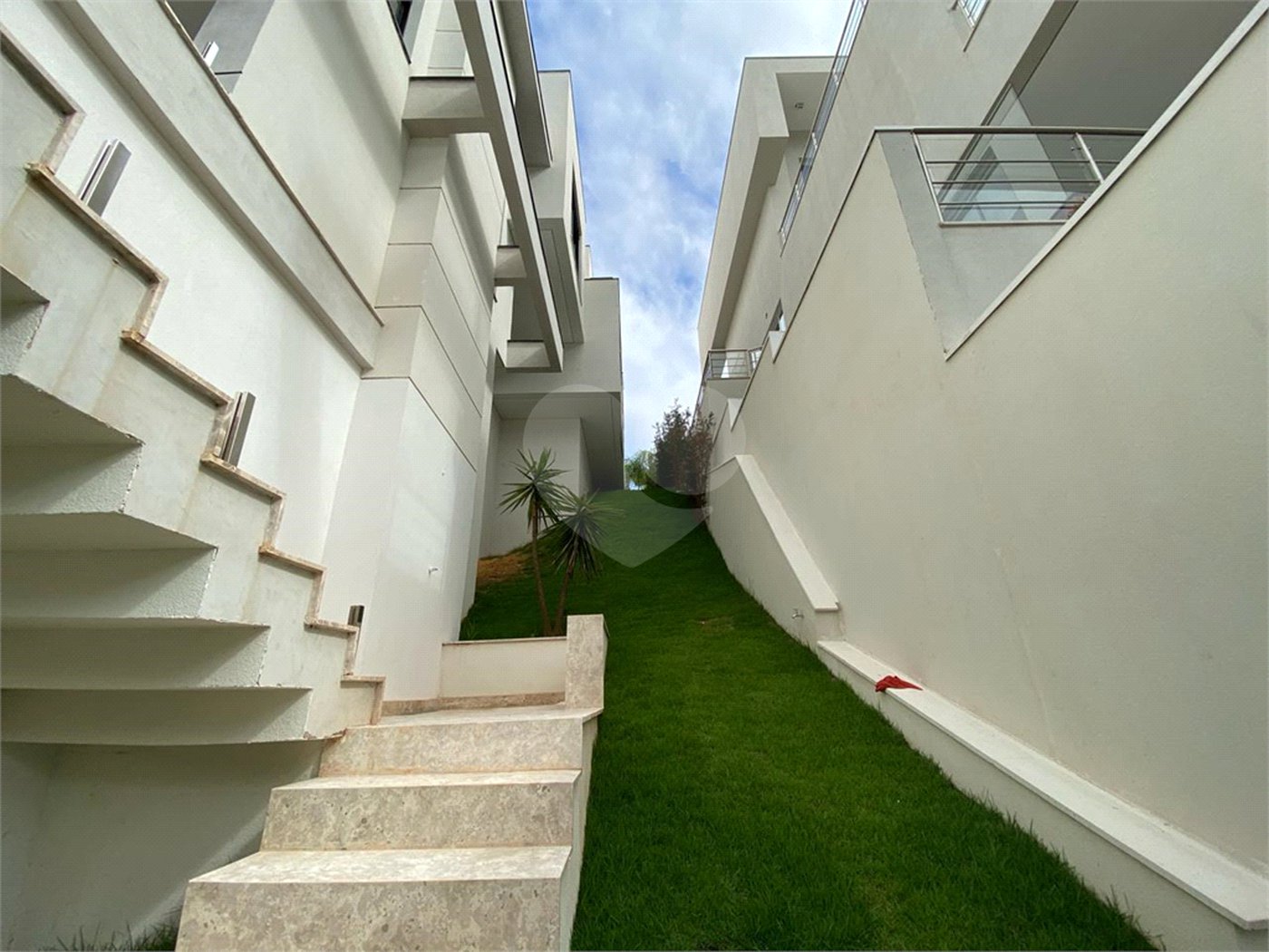 Casa à venda com 4 suítes em Residencial Jatibela, Campinas, SP