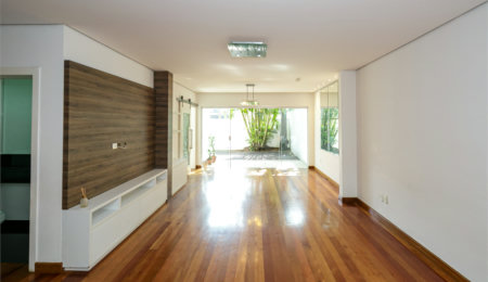 Casa à venda com 3 suítes no condomínio Villaggio Belvedere, São Paulo - SP