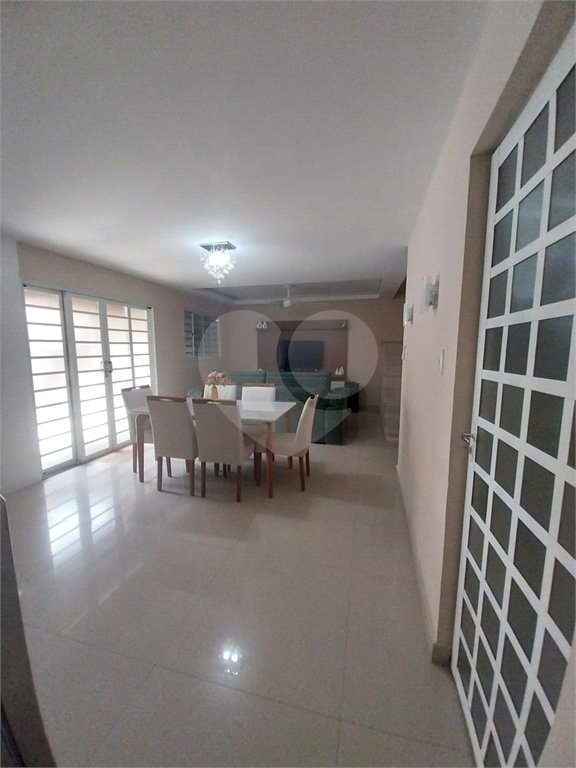 Casa à venda com 4 quartos, sendo 1 suíte, no condomínio Gramado do Mendanha, Rio de Janeiro - RJ