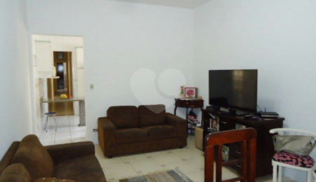 Casa à venda com 3 quartos, sendo 1 suíte,  em Jardim Peri, São Paulo, SP