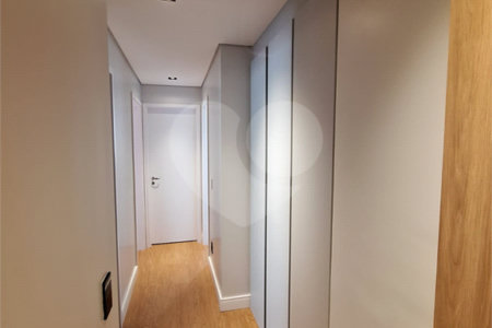 Apartamento à venda com 4 quartos, sendo 2 suítes,  em Vila Anastácio, São Paulo, SP