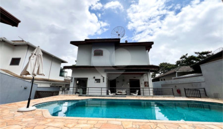 Casa à venda com 4 quartos, sendo 2 suítes,  no condomínio Villaggio Capriccio, Louveira - SP