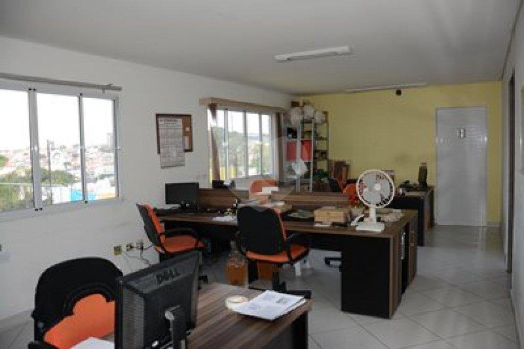 Sobrado à venda com 4 quartos, sendo 3 suítes, em Assunção, São Bernardo do Campo, SP