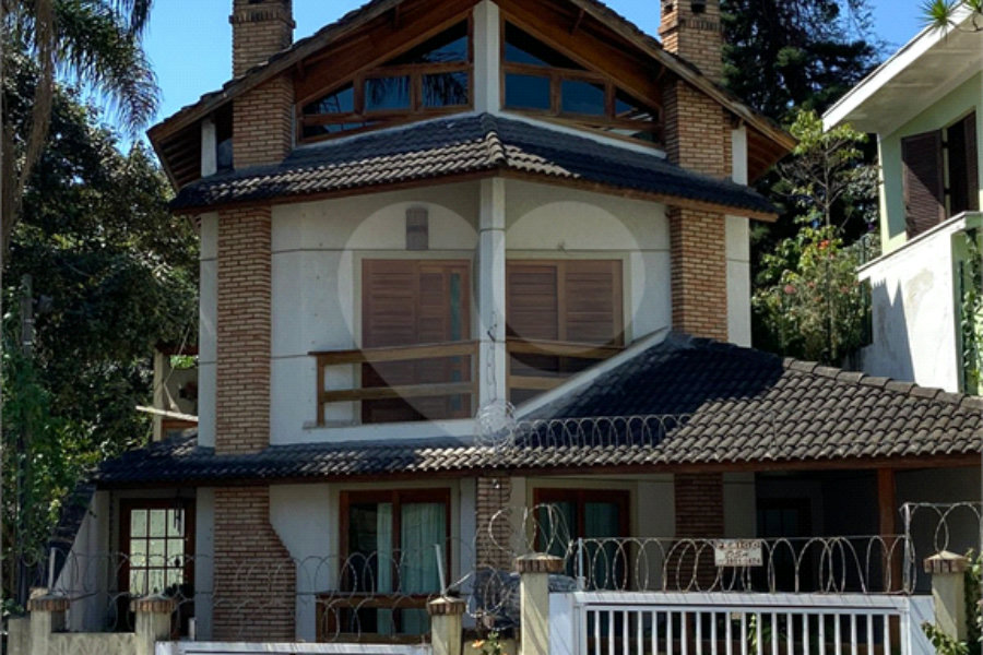 Casa à venda com 3 quartos, sendo 1 suíte, em Tremembé, São Paulo, SP