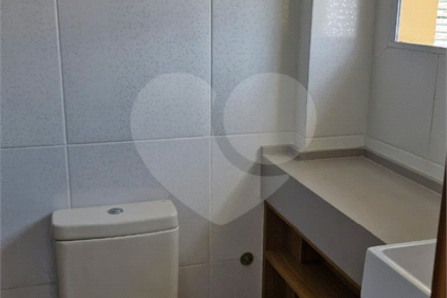 Casa à venda com 2 quartos, sendo 1 suíte, no condomínio A.m.costa, São Paulo - SP