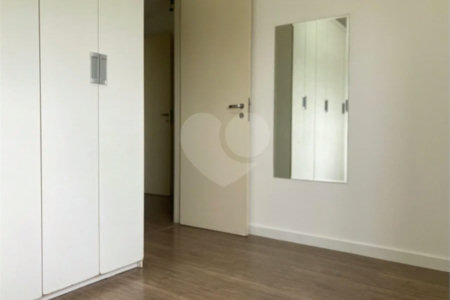 Apartamento para alugar com 4 quartos, sendo 2 suítes, em Jardim Marajoara, São Paulo, SP
