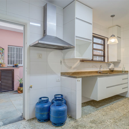 Sobrado à venda com 3 quartos, sendo 1 suíte, em Jardim Petrópolis, São Paulo, SP