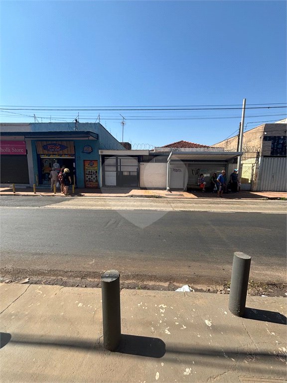 Casa Térrea à venda com 3 quartos em Campos Elíseos, Ribeirão Preto, SP