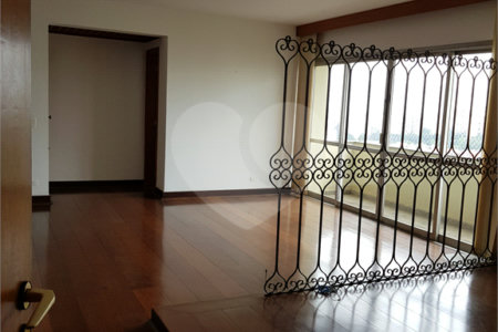 Apartamento à venda com 3 suítes em Conjunto Residencial Morumbi, São Paulo, SP
