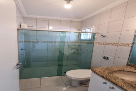 Casa à venda com 3 quartos, sendo 1 suíte,  no condomínio Residencial Villagio, São Paulo - SP