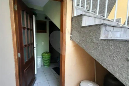 Casa à venda com 3 quartos, sendo 1 suíte, em Jardim Pinheiros, São Paulo, SP