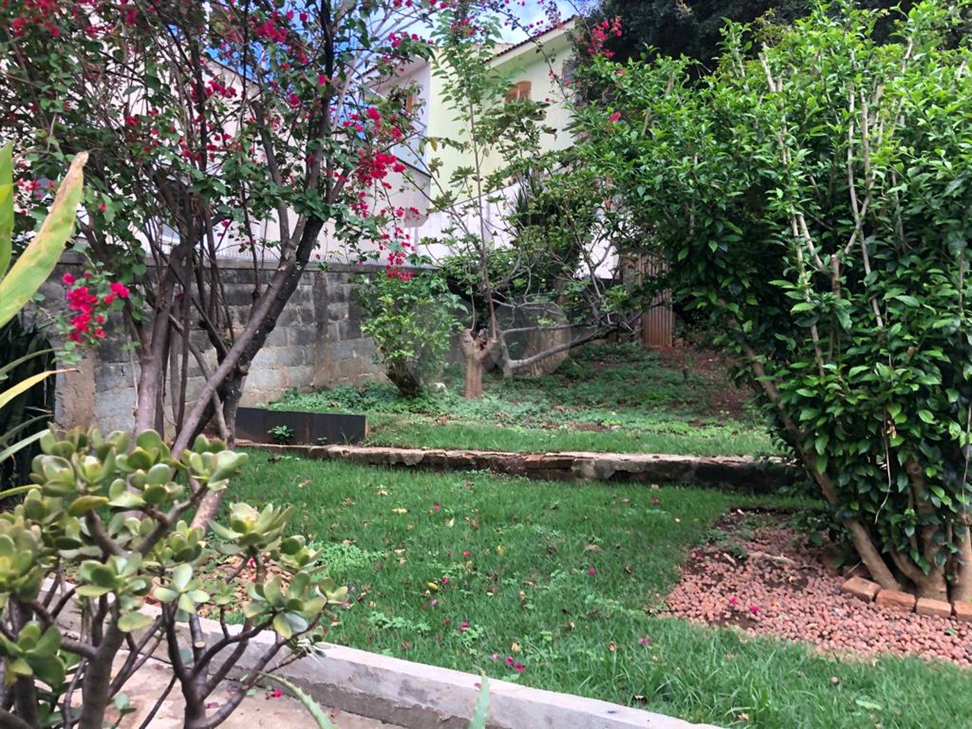 Sobrado à venda com 3 quartos, sendo 1 suíte, em Vila Mariza Mazzei, São Paulo, SP