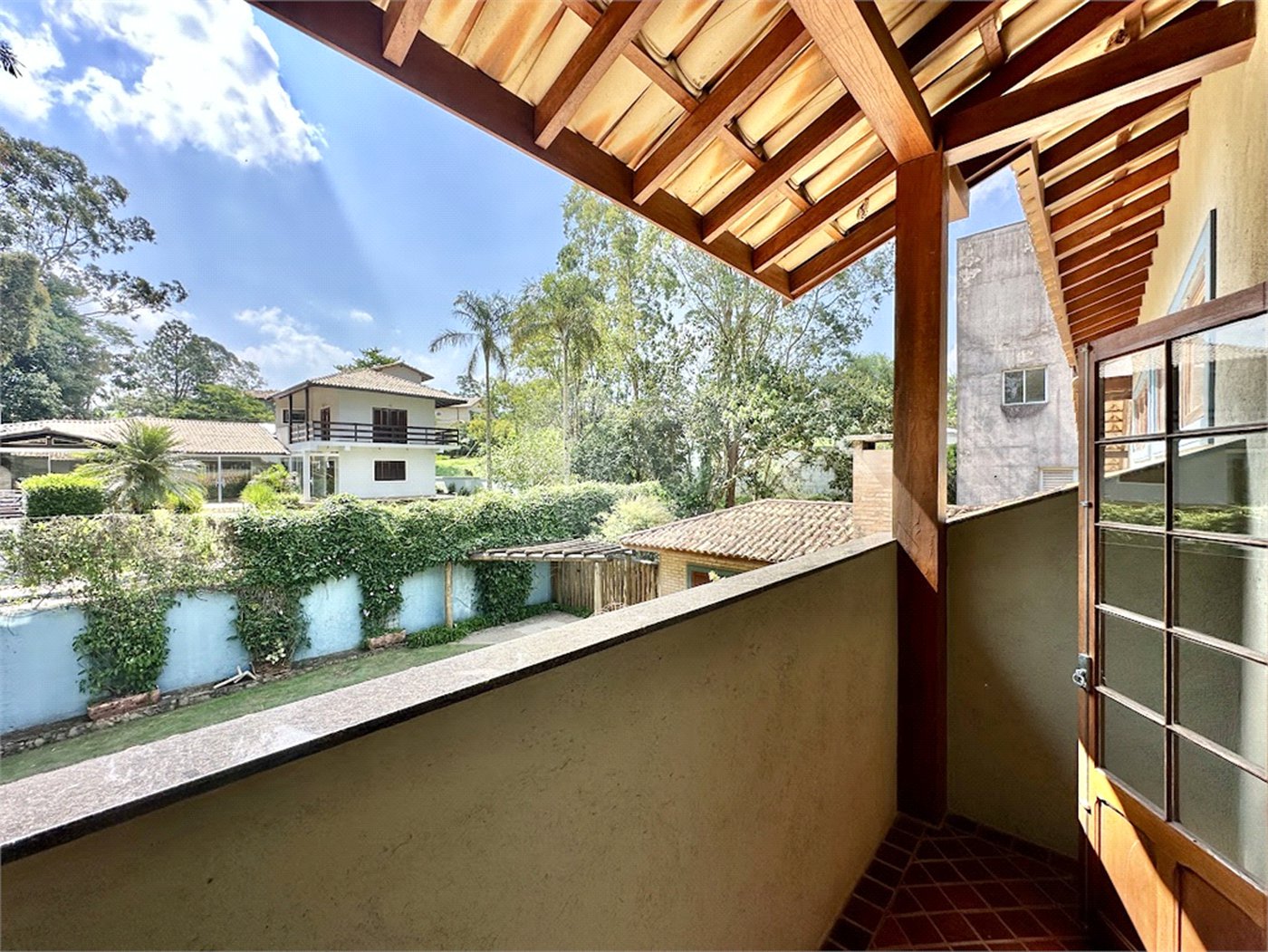Casa à venda com 4 suítes no condomínio Parque das Artes, Embu das Artes - SP