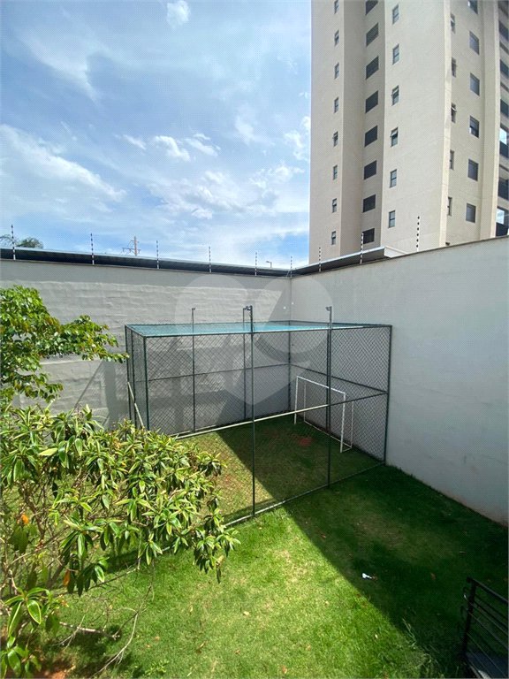 Apartamento à venda com 3 quartos, sendo 1 suíte,  em Vila Santana, Araraquara, SP