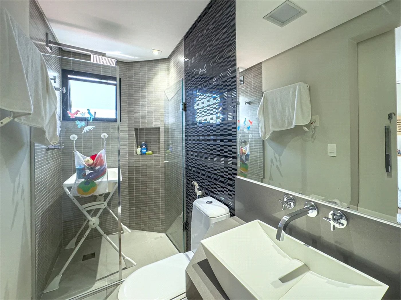 Apartamento à venda com 3 suítes em Sumarezinho, São Paulo, SP