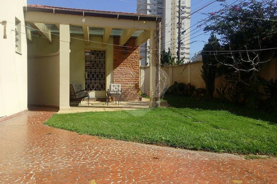 Casa à venda com 5 quartos, sendo 2 suítes, em Santana, São Paulo, SP