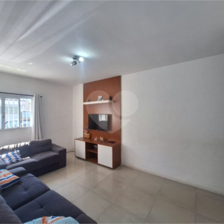 Sobrado à venda com 3 quartos, sendo 1 suíte, em Vila Campanela, São Paulo, SP
