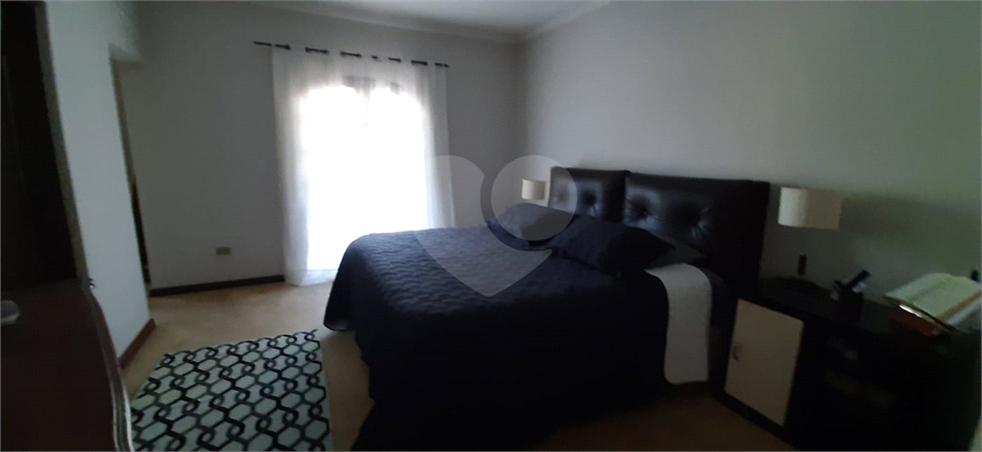 Casa à venda com 3 quartos, sendo 1 suíte, no condomínio Sausalito, Mairiporã - SP