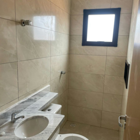 ✨ Sobrado em Condomínio com Piscina – Jardim Real | Praia Grande ✨