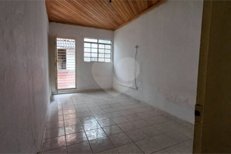 Casa à venda com 2 quartos em Vila Leão, Sorocaba, SP